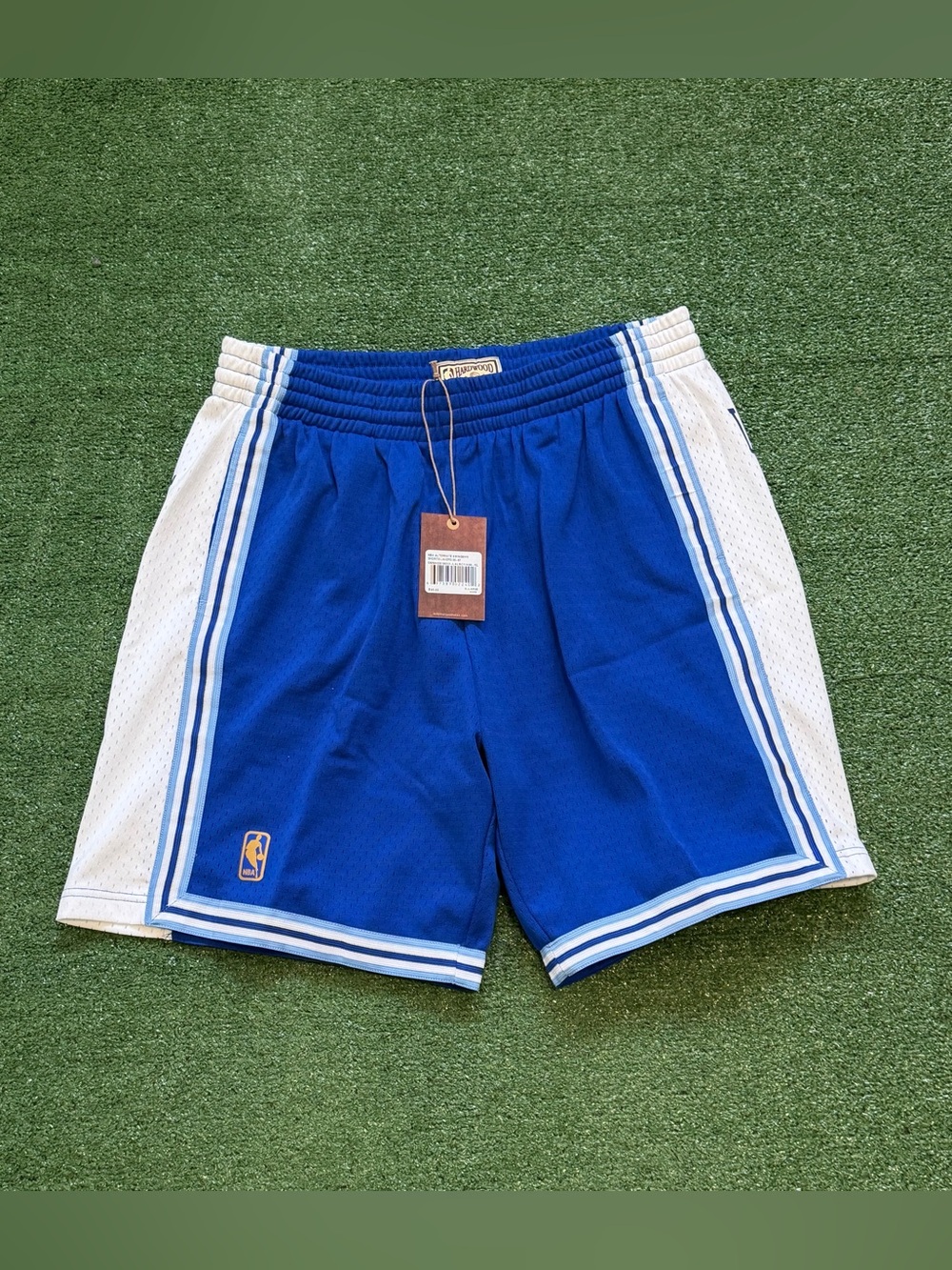 Los Angeles Lakers NBA Mitchell & Ness Alt Blue Swingman Shorts 96-97 Men’s XL